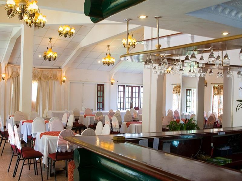 Golf 1 Hotel Dalat Bagian luar foto